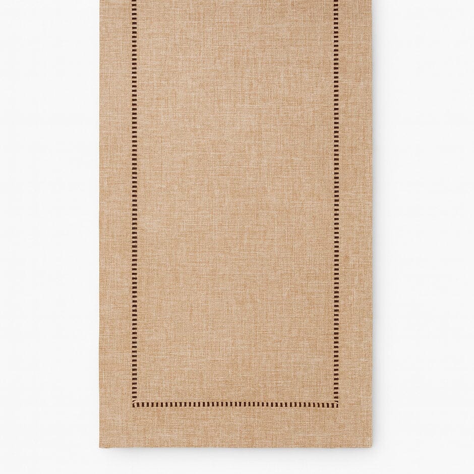 Camino de Mesa de Lino Minimalista con Detalle Calado