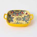 Fuente de Cerámica Decorada con Asas