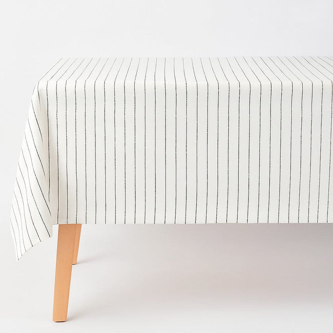 Mantel de Lino Rayado Minimalista Hover Image
