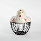 Portahuevos de Cerámica y Metal en Forma de Gallina