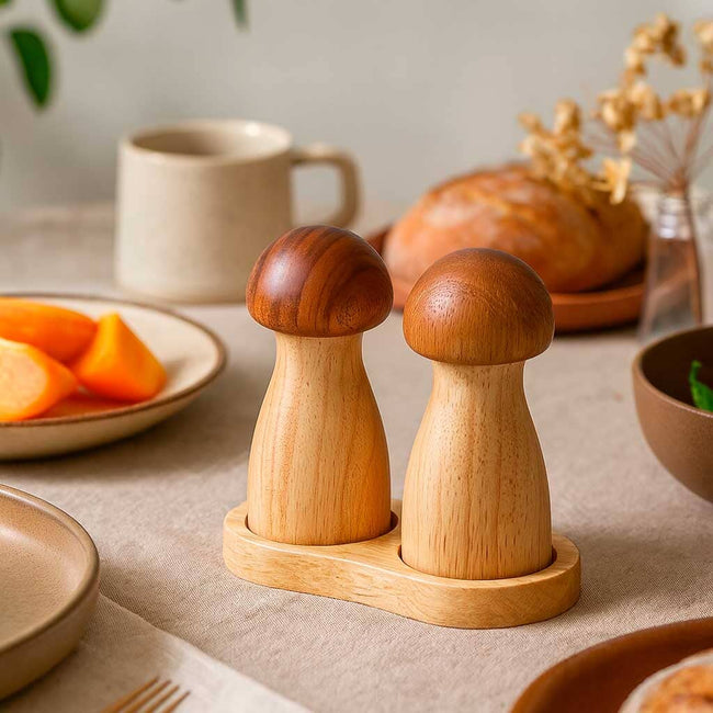 Set de Molinillos de Sal y Pimienta de Madera (Diseño Hongo y Base) Main Image