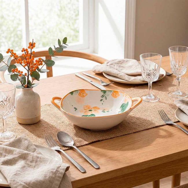 Tazón de Cerámica con Asas y Diseño Floral Main Image